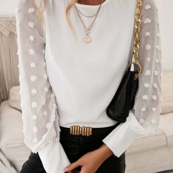 Swiss Dot long sleeved Bishop Sleeve Blouse White - Picture 2 of 5